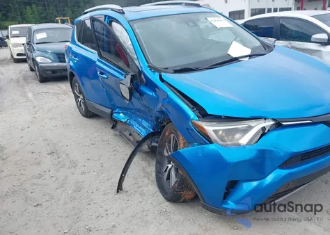 2017 Toyota Rav4 Xle z USA, uszkodzony, nr VIN JTMWFREV3HD099225